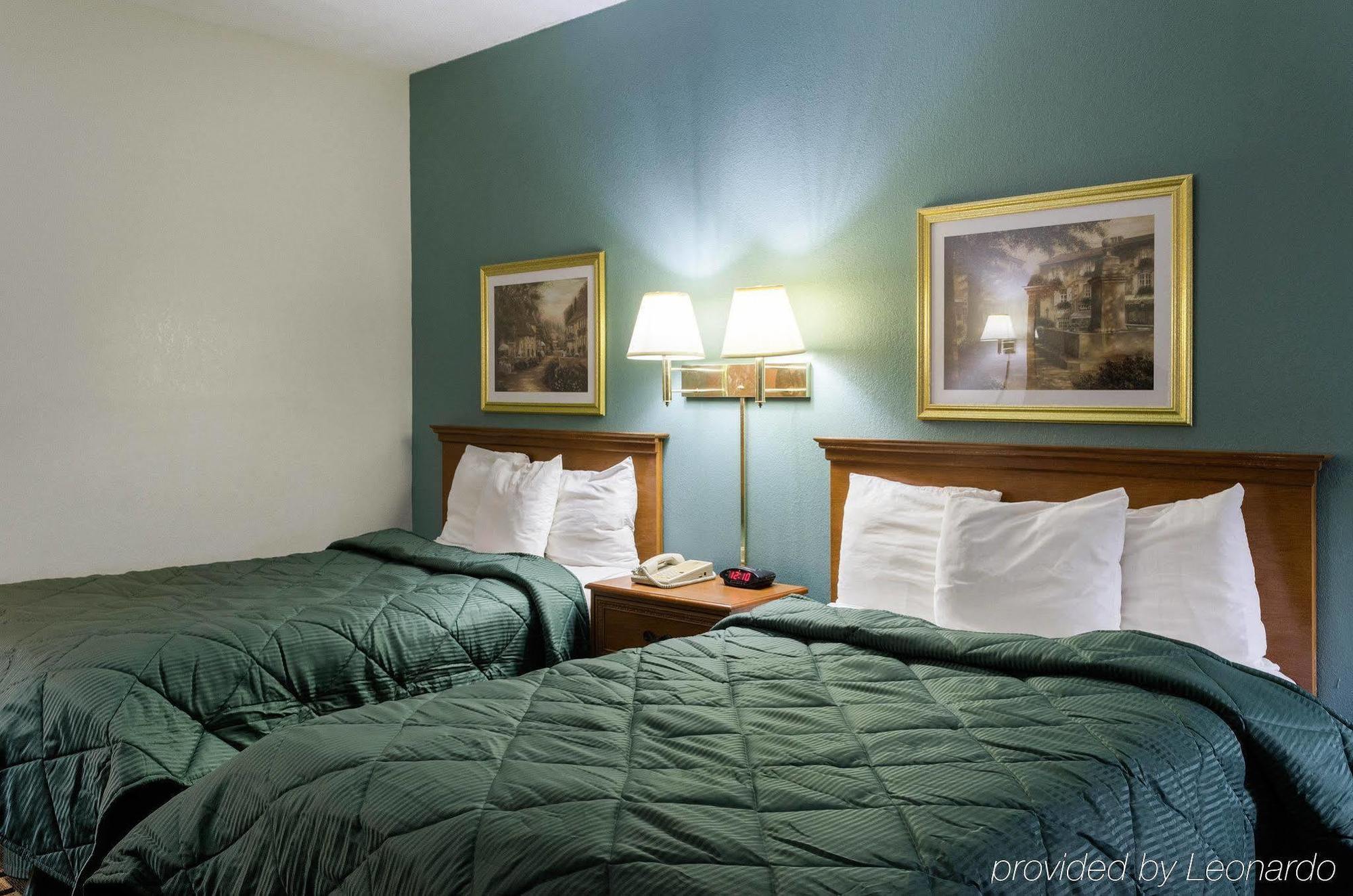 Quality Inn Magee Esterno foto
